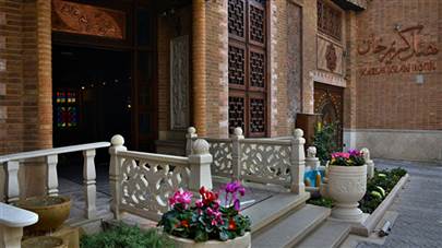 ورودی هتل کریم خان شیراز ورودی هتل کریم خان شیراز